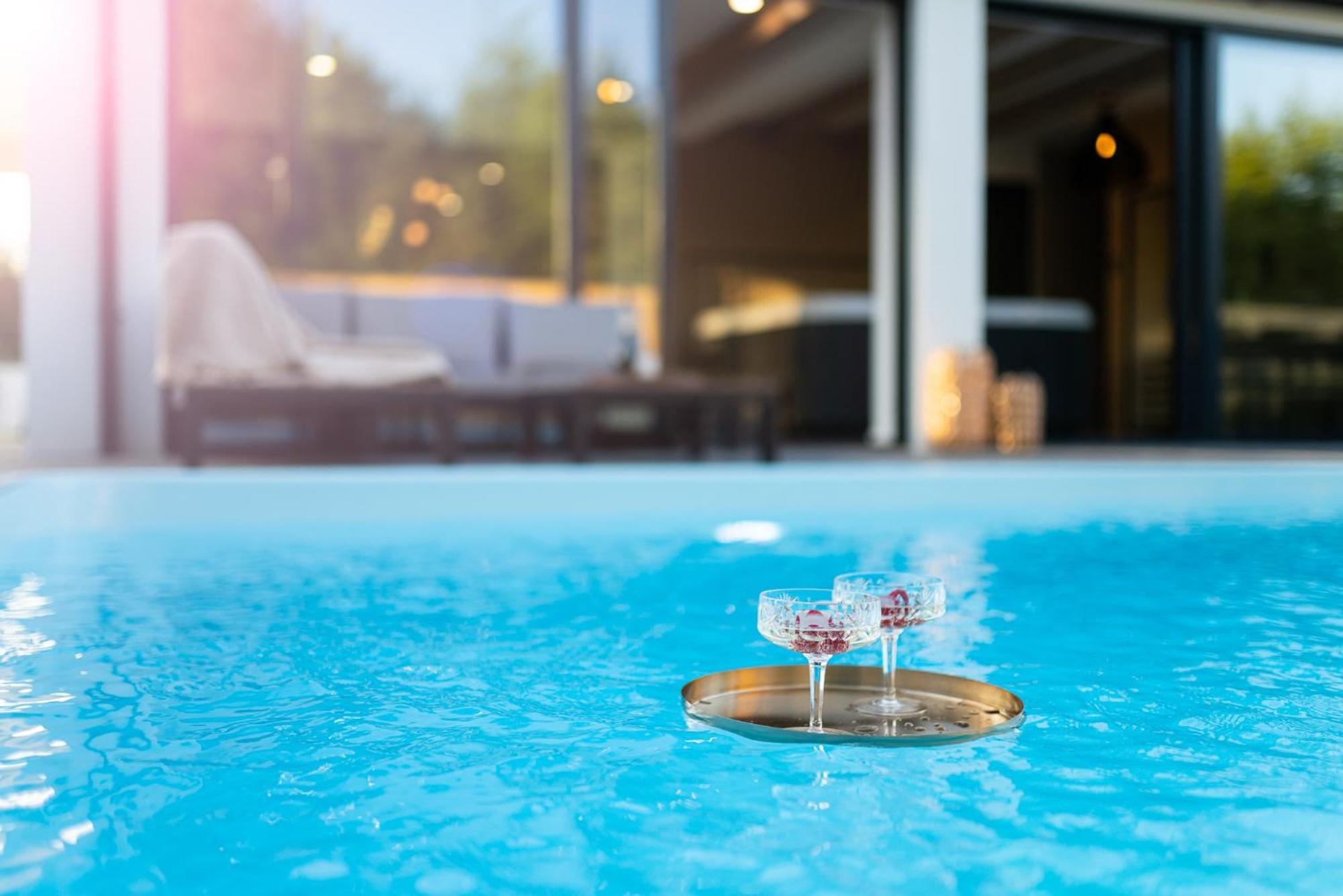 Mielnovo - Dom Z Basenem, Sauna I Jacuzzi Großmöllen Exterior foto